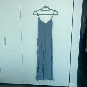 Great condition gorg maxi dress with ruffle bottom pretty slate blue color